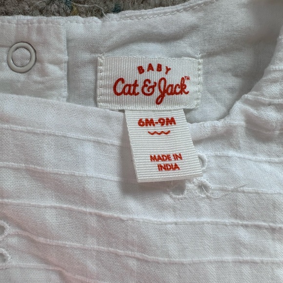 White eyelet bubble romper new without tags. - Picture 3 of 3